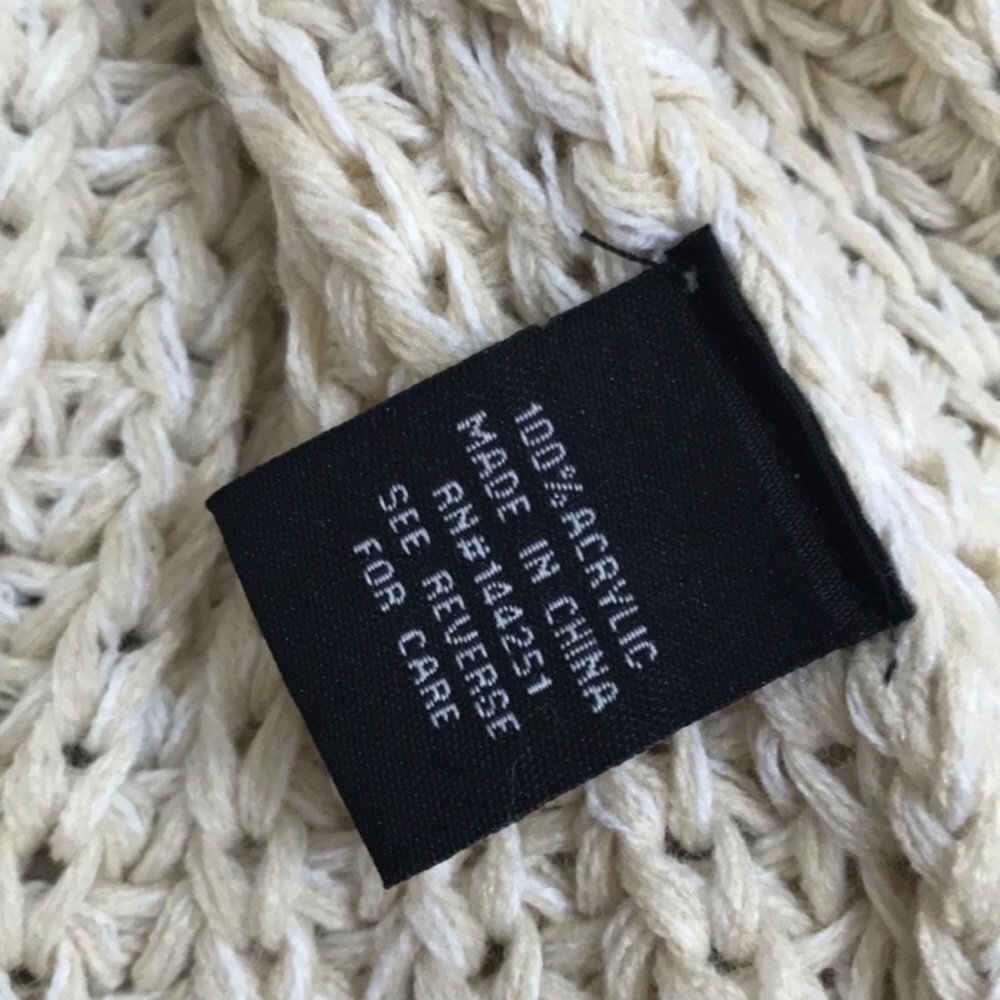 Brand new oversized sweater cardigan - Picture 2 of 8
